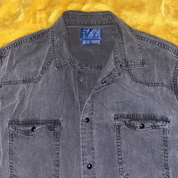 ZARA MAN BLACK DENIM BUTTON DOWN - Picture 3 of 5